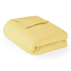 Yellow cotton full/queen blanket